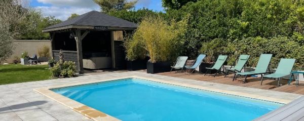 Maison avec piscine chauffée et Jacuzzi® Privatif